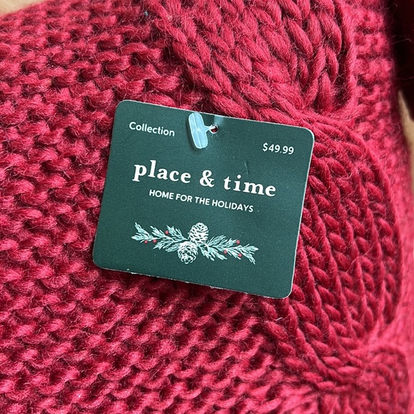 Place & Time Wonderland pillow collections, 3 pieces set total price is $140 - Picture 5 of 13